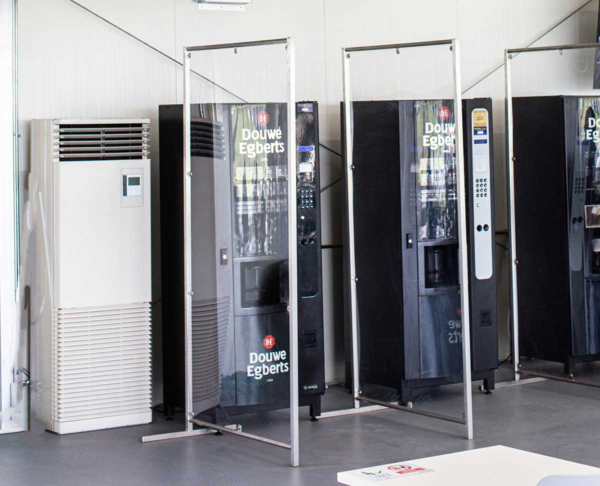 Canteen heater and coffee machines
