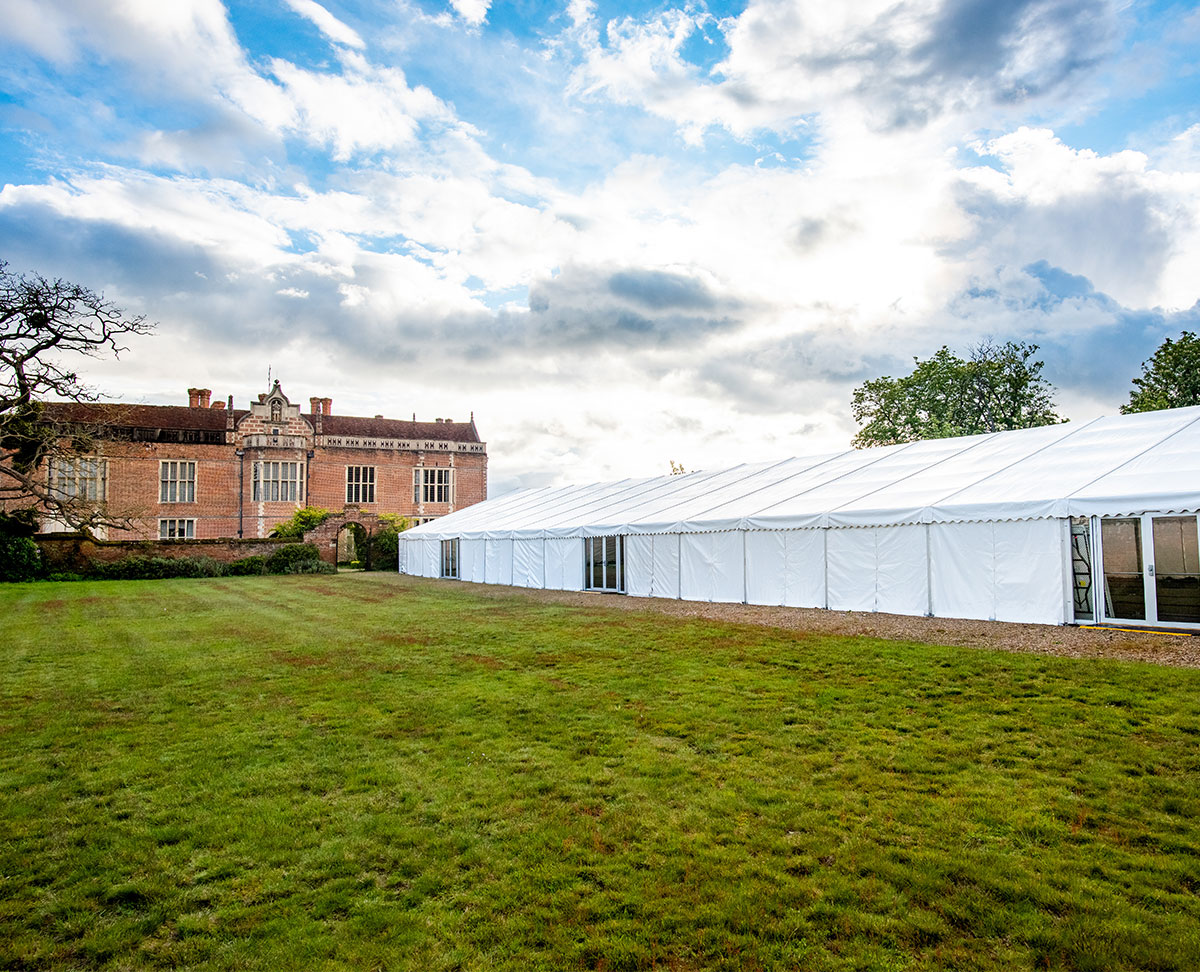 Temporary canteen structure